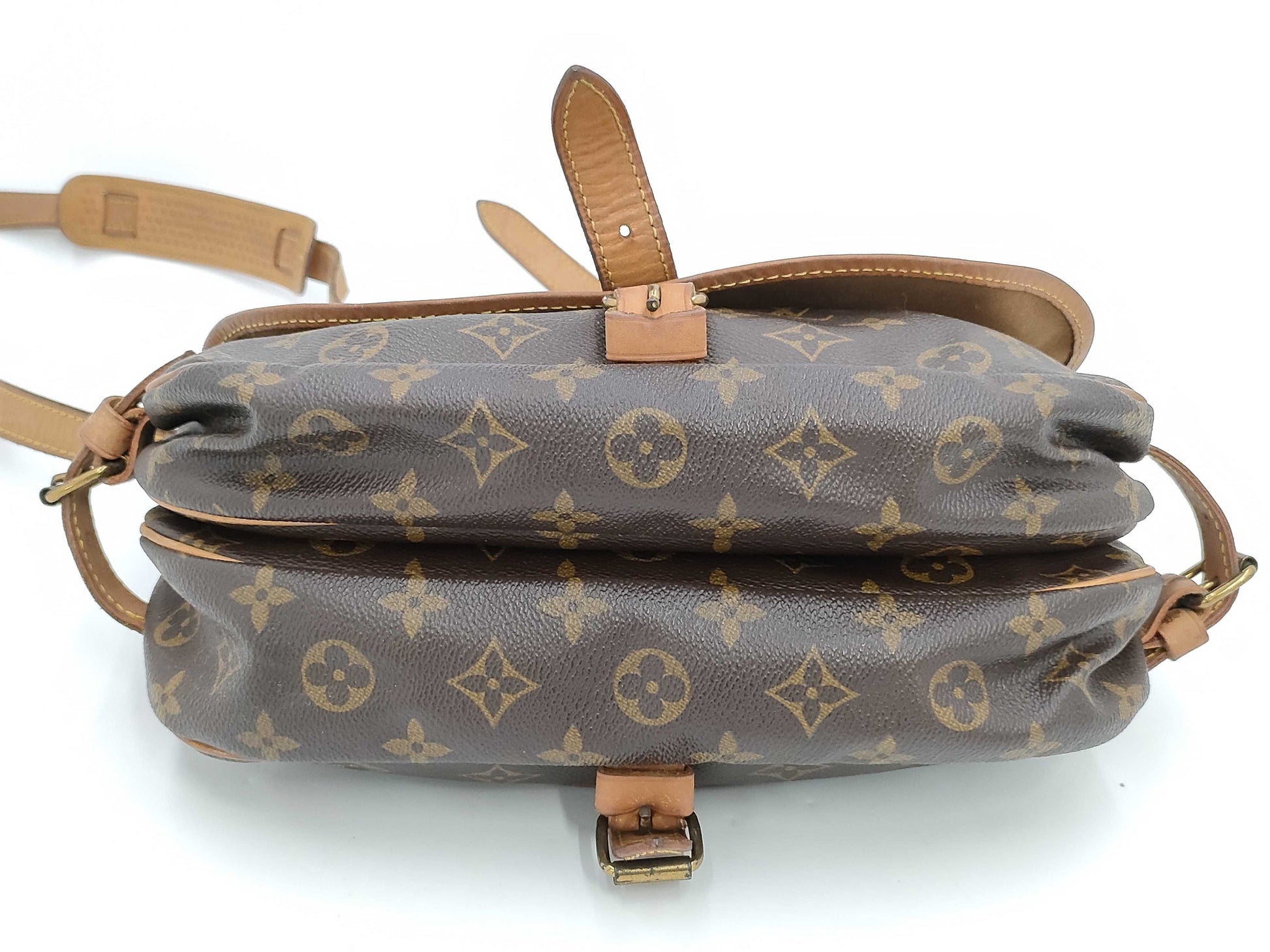 LOUIS VUITTON Monogram Saumur 30 AR9001 Shoulder Bag