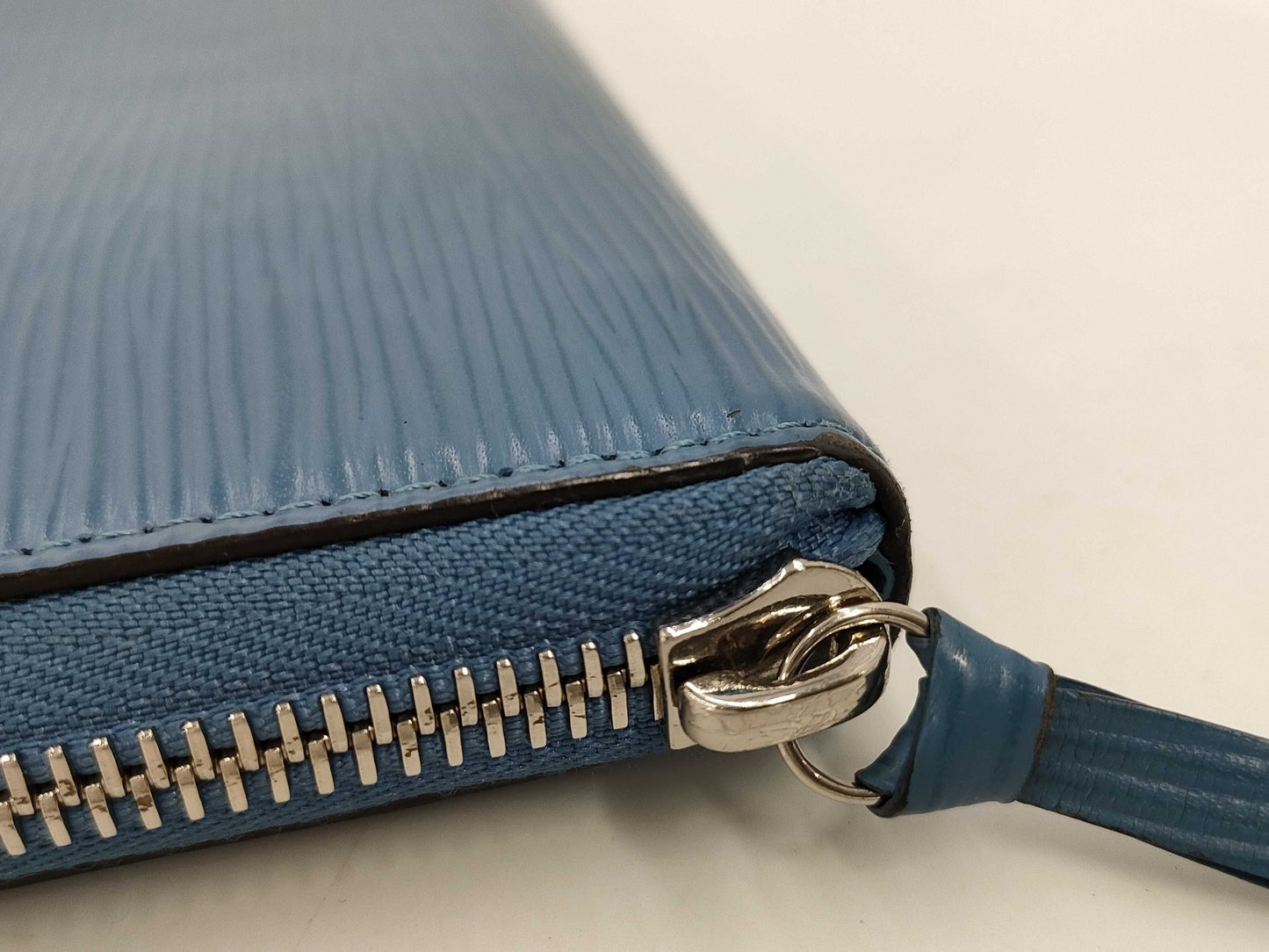 LOUIS VUITTON Epi Clemence Wallet in Blue Jean UB0159