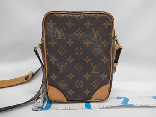 LOUIS VUITTON Vuitton Monogram Amazon Shoulder Bag