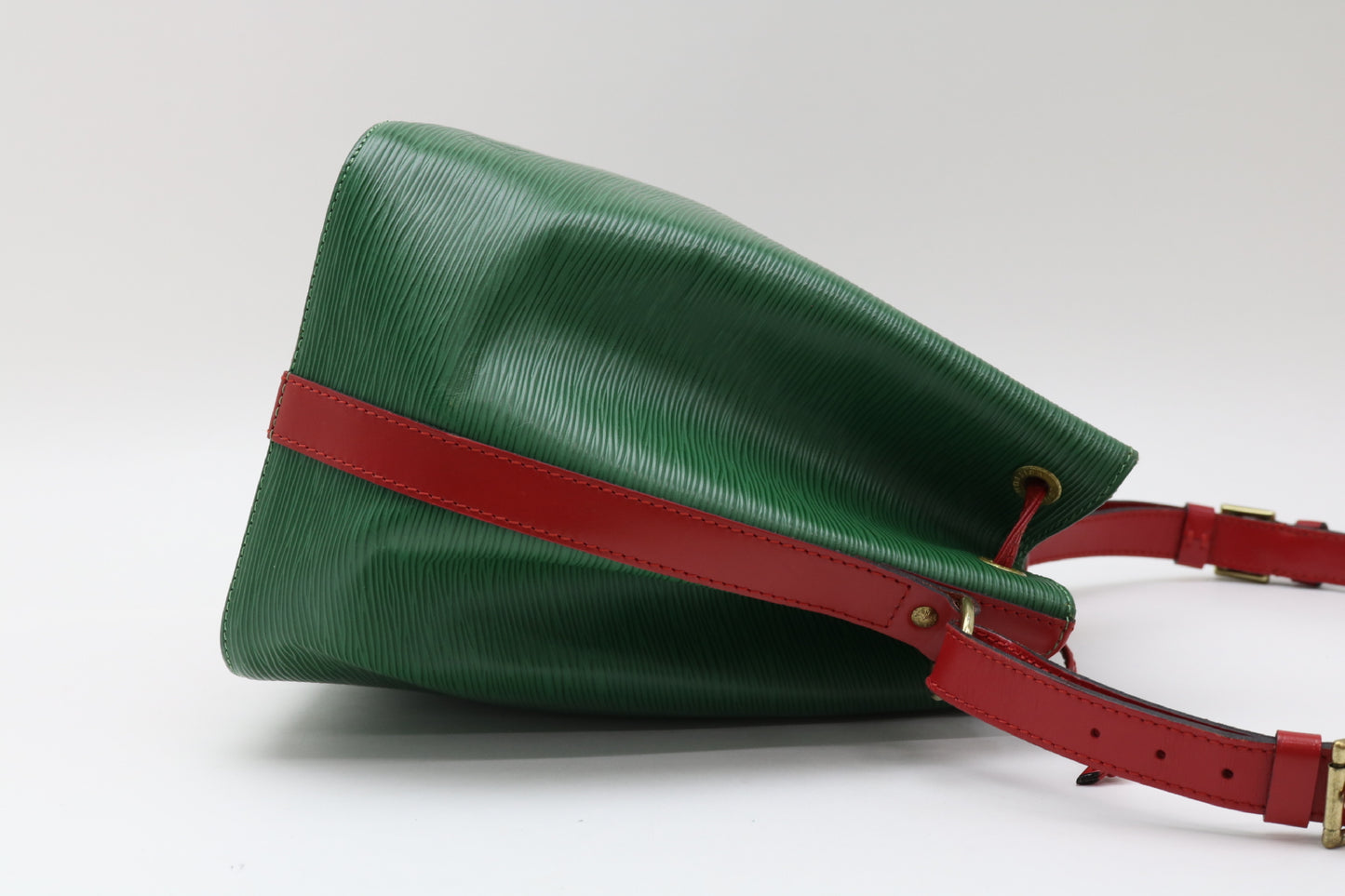 LOUIS VUITTON Epi Two-tone Petit Noe Shoulder Bag