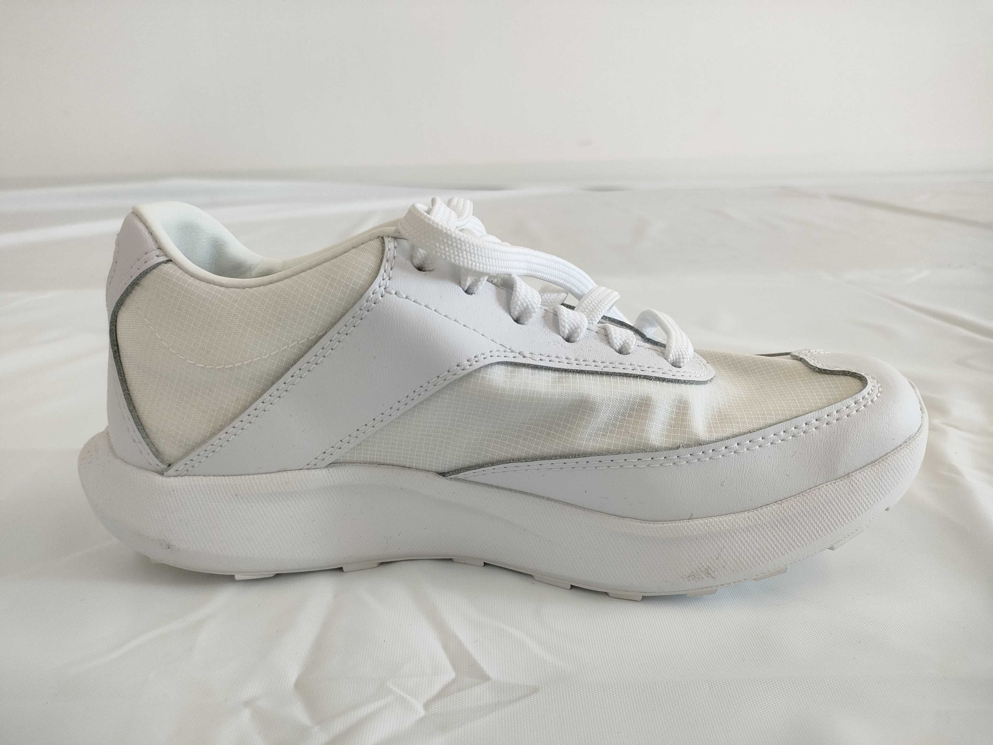 COMME des GARÇONS Salomon SR90 FOR CDG Low-Top Sneakers GI-K104 White Size 24