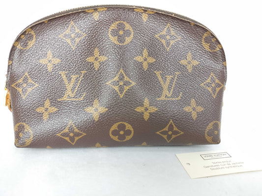 LOUIS VUITTON Monogram Louis Vuitton Monogram Pouch Pouch