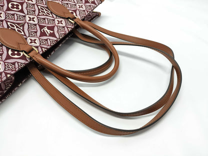 LOUIS VUITTON Monogram On the Go Handbag Tote Bag