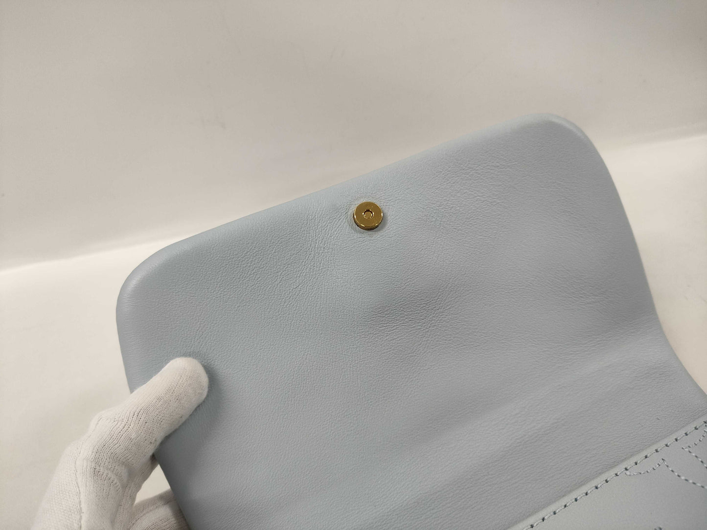 LOUIS VUITTON Louis Vuitton Wallet-on Strap Shoulder Bag