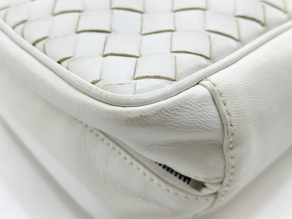 BOTTEGA VENETA Intrecciato Leather Handbag Vanity Bag
