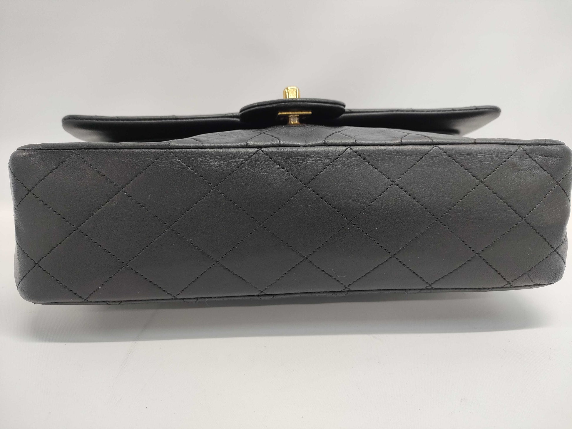 CHANEL Matelasse Chain Shoulder Bag