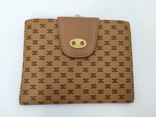 CELINE Wallet