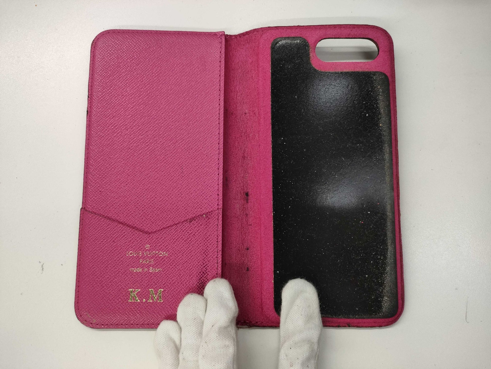 LOUIS VUITTON Monogram Smartphone Case and Other Accessories