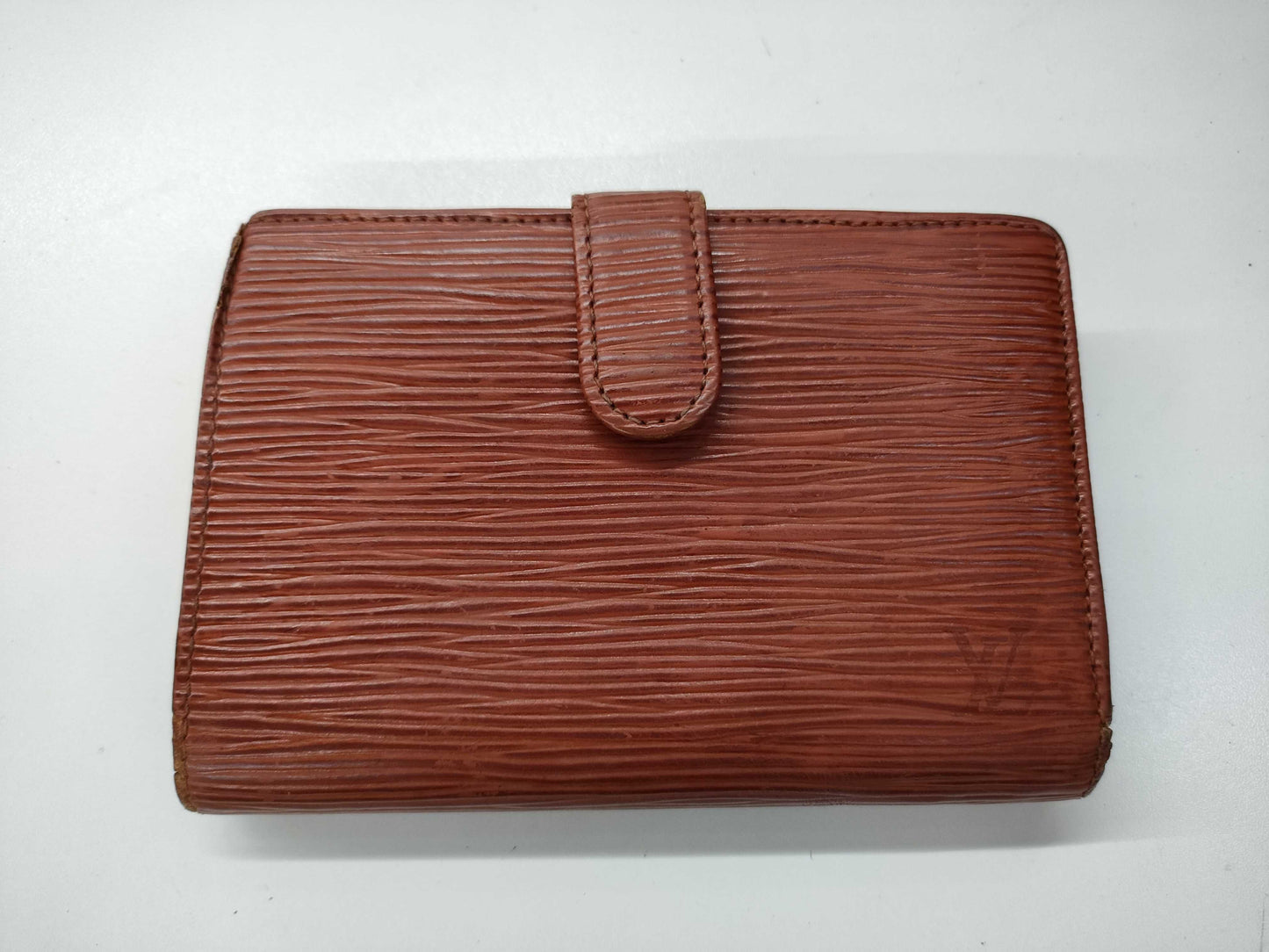 LOUIS VUITTON Epi Louis Vuitton Wallet