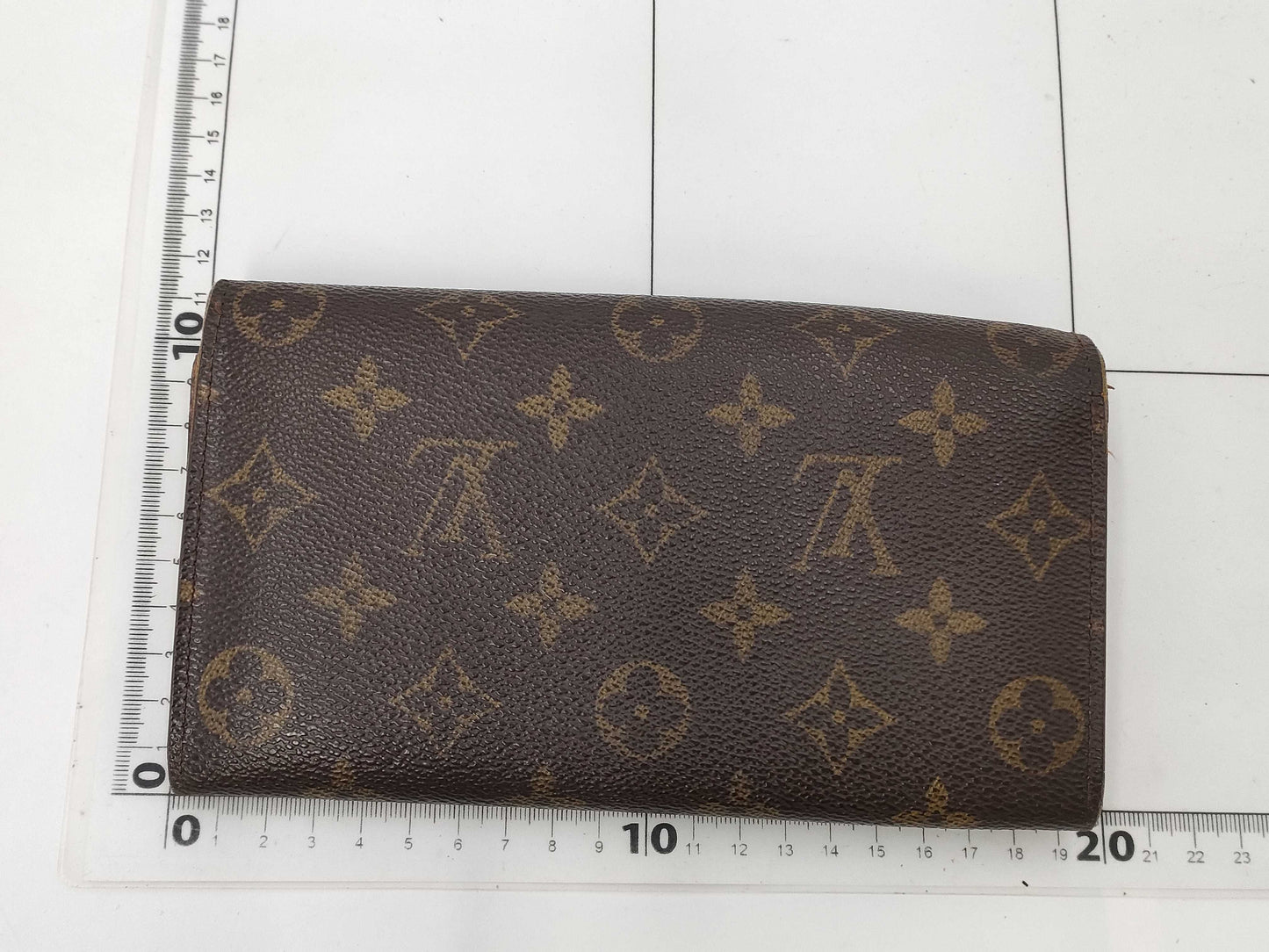 LOUIS VUITTON Monogram Louis Vuitton Wallet