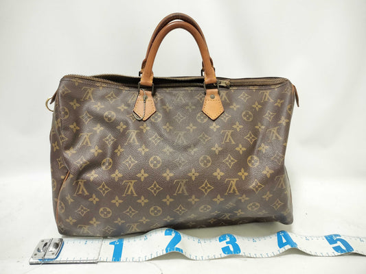 LOUIS VUITTON Monogram Vuitton Speedy Handbag