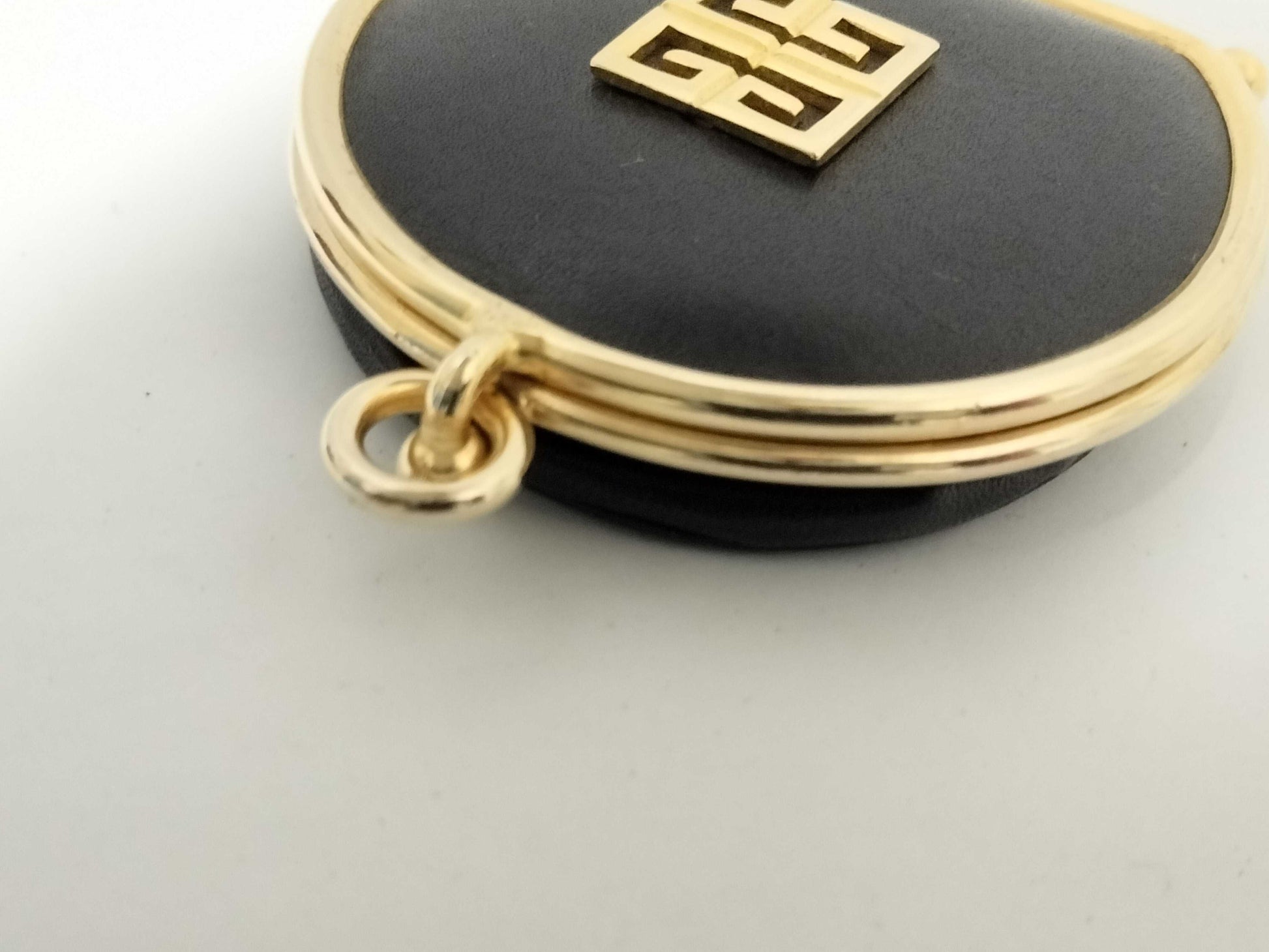 GIVENCHY GIVENCHY Clasp Coin Case Coin Case