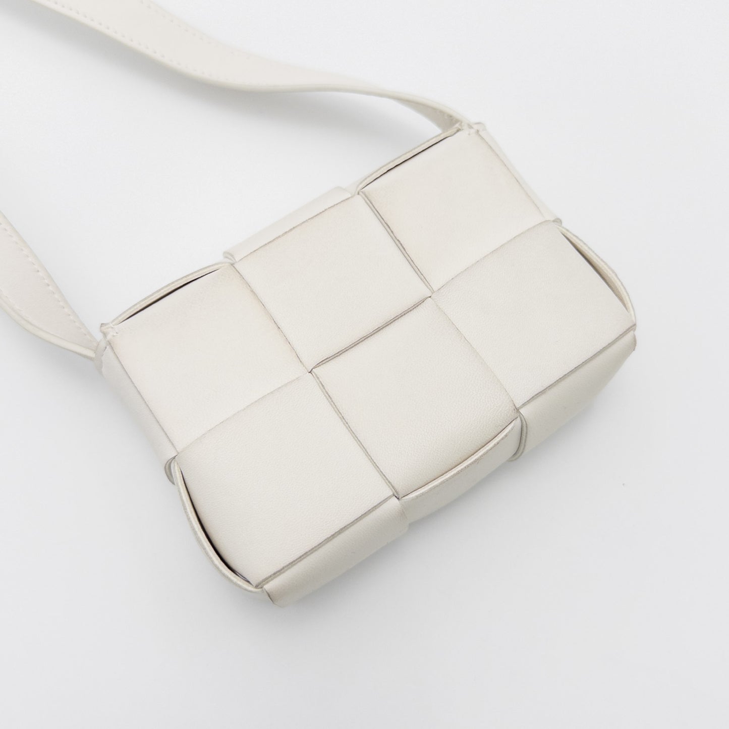 BOTTEGA VENETA Maxi Intrecciato Candy Cassette Leather Shoulder Bag in White