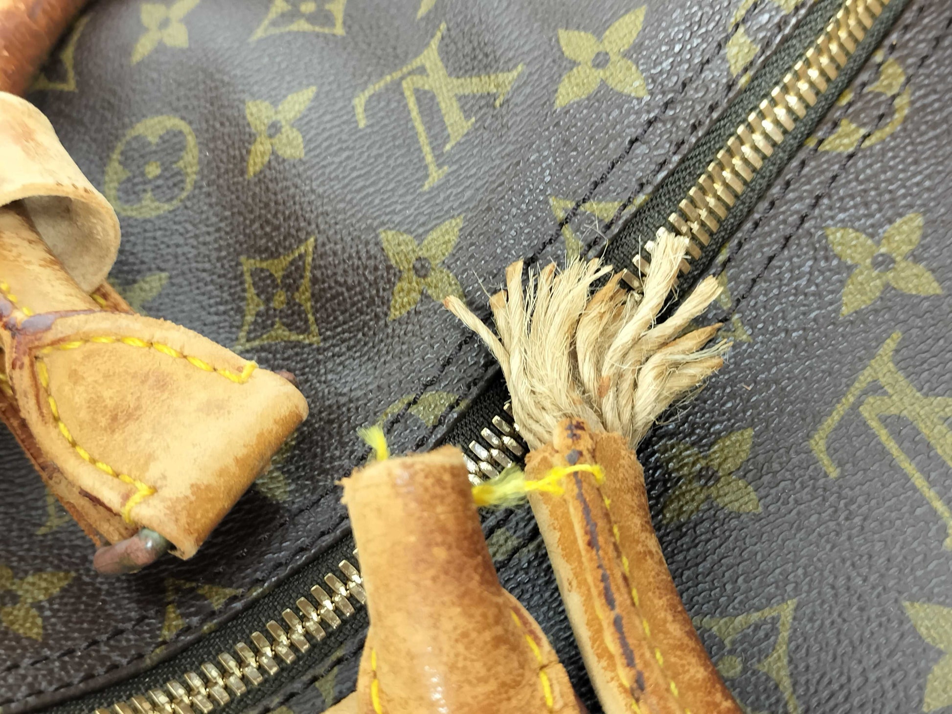 Louis Vuitton Monogram Keepall Boston Bag with Shoulder Strap 