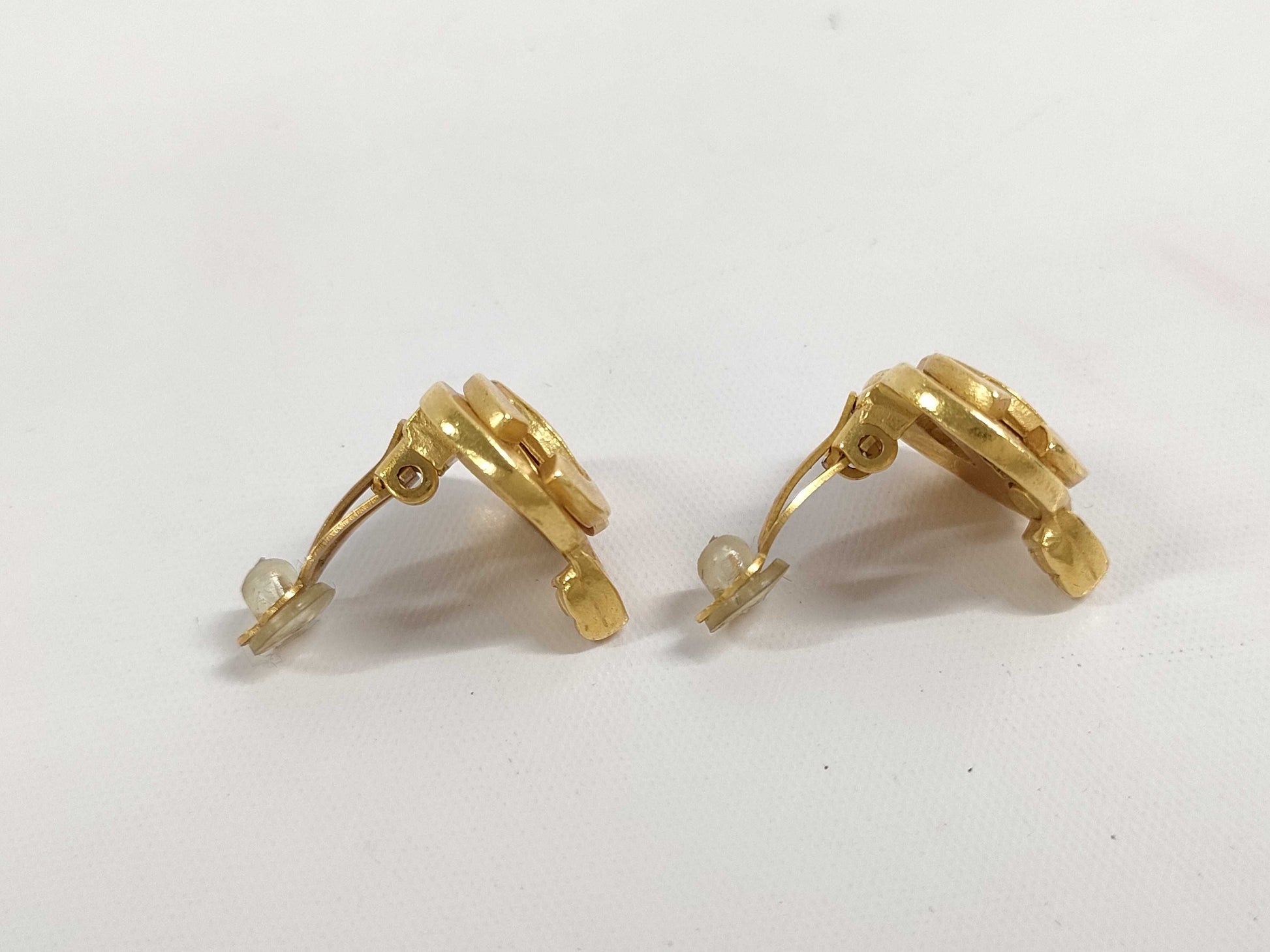 CHANEL Coco Mark Heart Earrings 97P Earrings