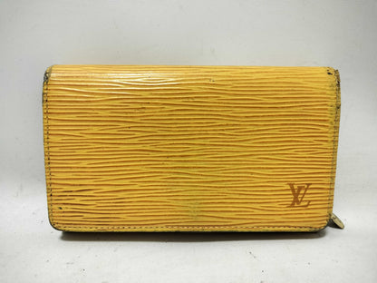 LOUIS VUITTON Epi Louis Vuitton Epi Wallet