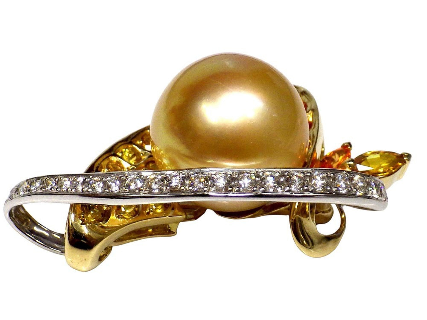 South Sea Pearl, Diameter: Approx. 16.3mm, S1.53/0.91ct, D0.62ct, 18K Gold, 17.1g, Brooch 