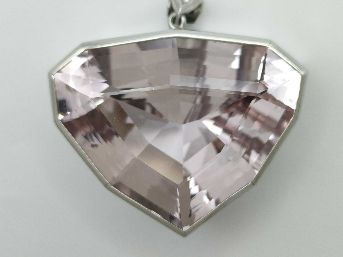 TASAKI Morganite 71.65ct D0.04ct PT900 31.1g Pendant Top 