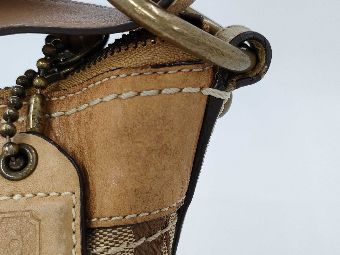 COACH Signature 10561 Shoulder Bag