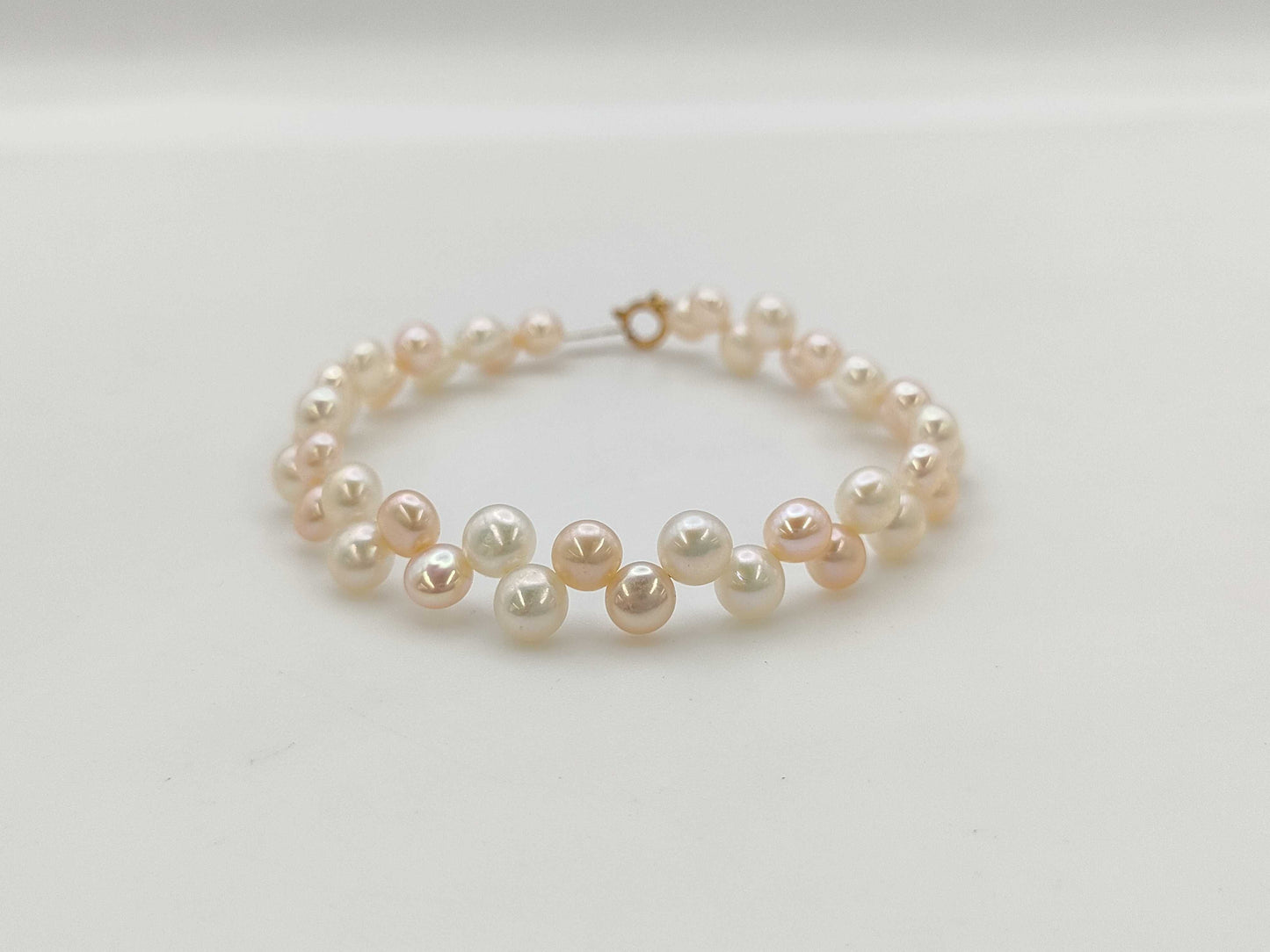 Semi-Round Pearl Diameter: Approx. 5.4-6.1mm, 18K Gold, 8.8g, Bracelet/Bangle 