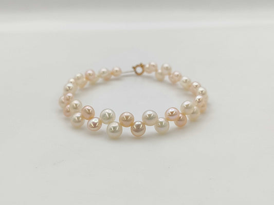 Semi-Round Pearl Diameter: Approx. 5.4-6.1mm, 18K Gold, 8.8g, Bracelet/Bangle 