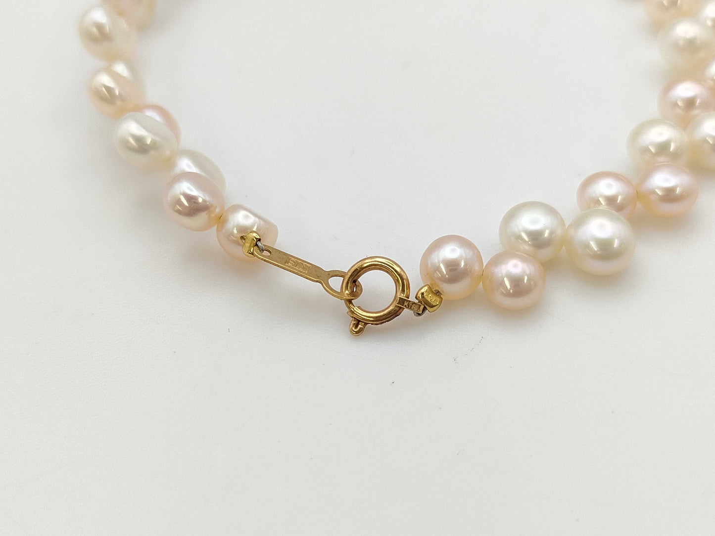 Semi-Round Pearl Diameter: Approx. 5.4-6.1mm, 18K Gold, 8.8g, Bracelet/Bangle 
