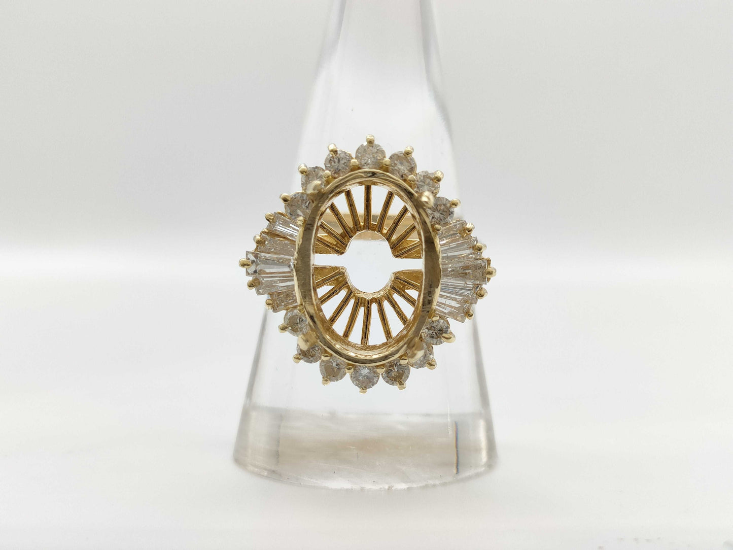 Empty Diamond 14K Gold Ring 