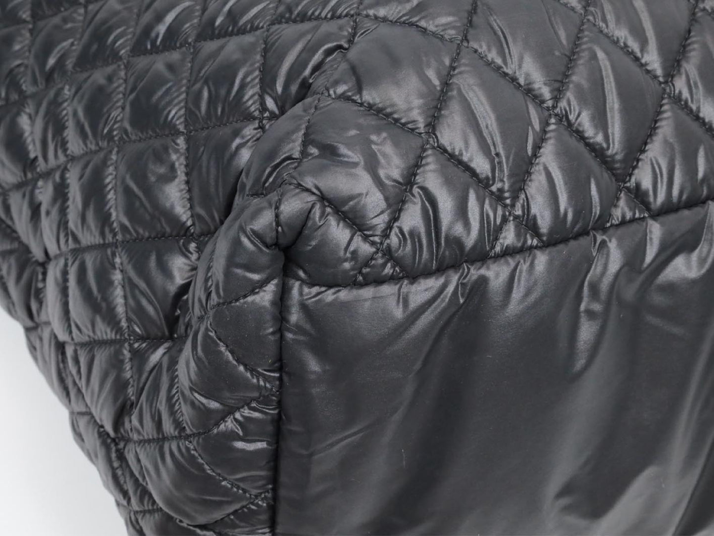 CHANEL Coco Cocoon TGM 60 No. 14 Boston Bag