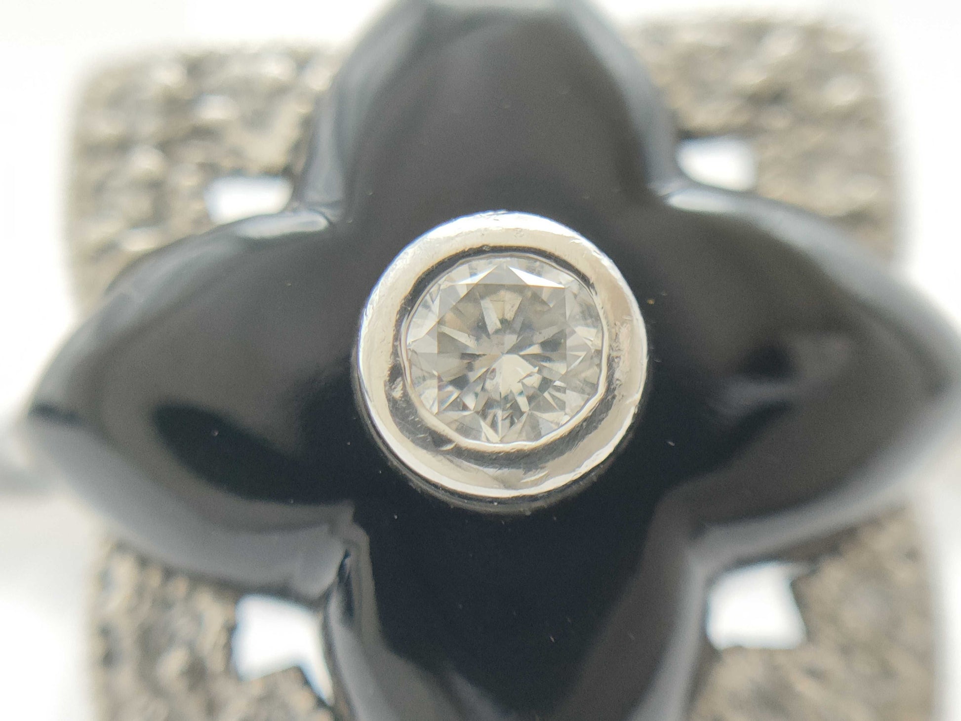 Onyx and Diamond PT900 Ring, 8.9g 