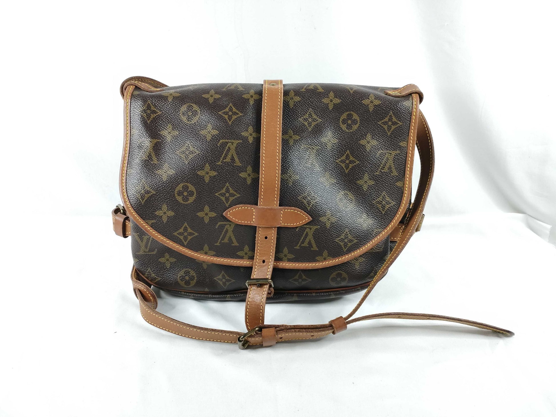 LOUIS VUITTON Monogram LOUIS VUITTON M42256 Monogram Louis Vuitton Monogram Saumur 30 Shoulder Bag Shoulder Bag