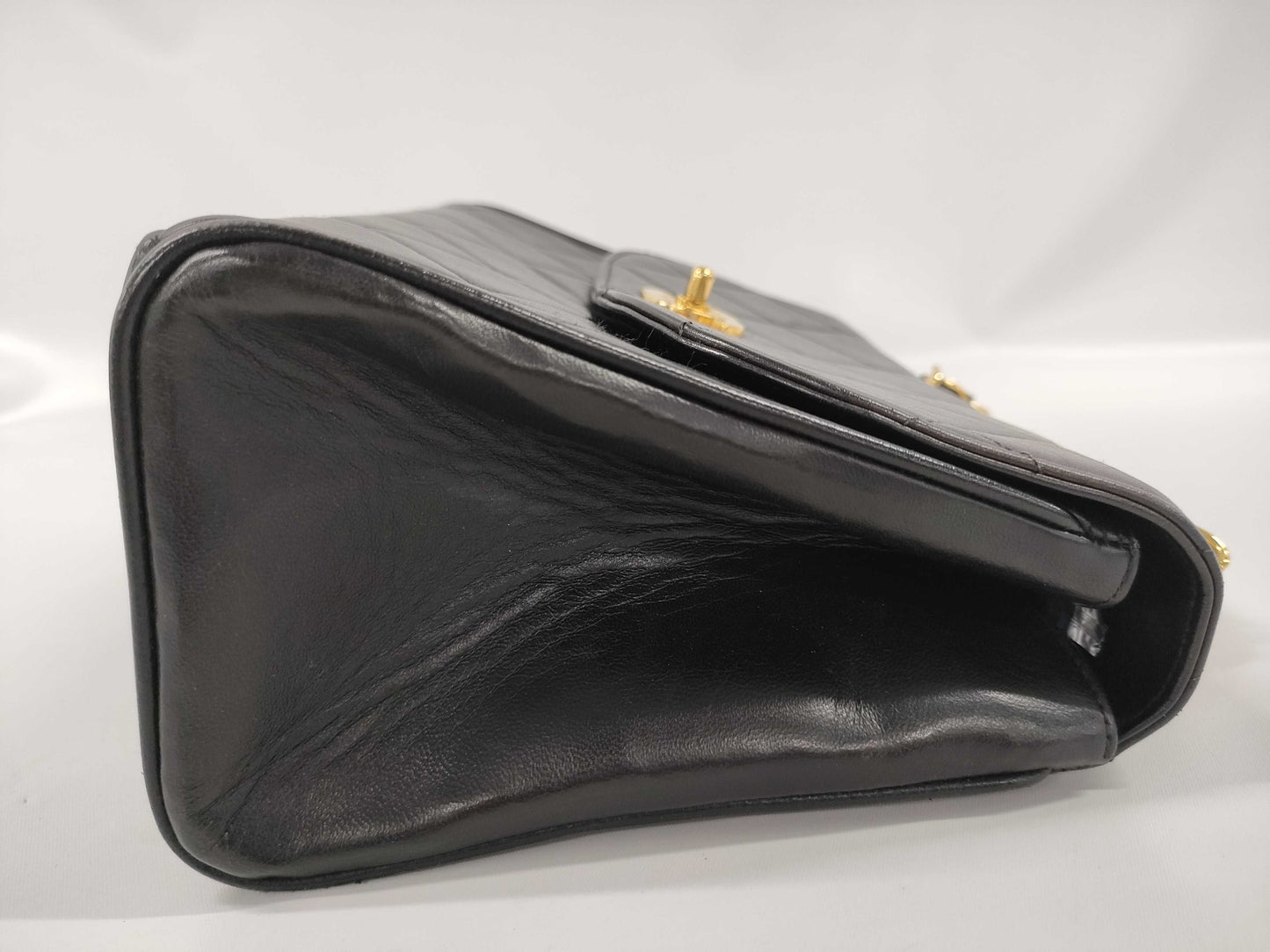 CHANEL Lambskin Matelasse Chain Hand Shoulder Bag