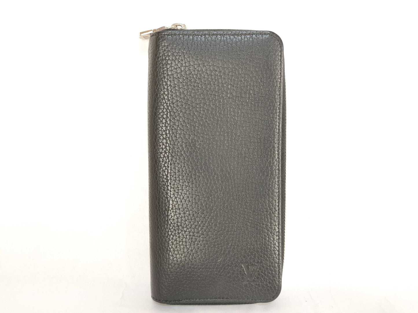 LOUIS VUITTON Taurillon Vertica Zippy Wallet