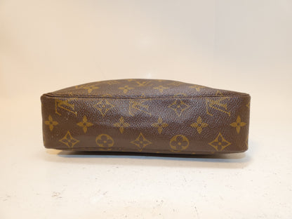 LOUIS VUITTON True Toilet Monogram Pouch Clutch Second Bag