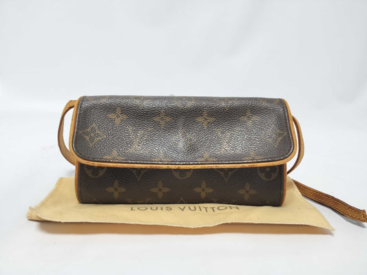 LOUIS VUITTON Monogram Louis Vuitton M51854 Pochette Twin PM CA0030 Monogram Shoulder Bag