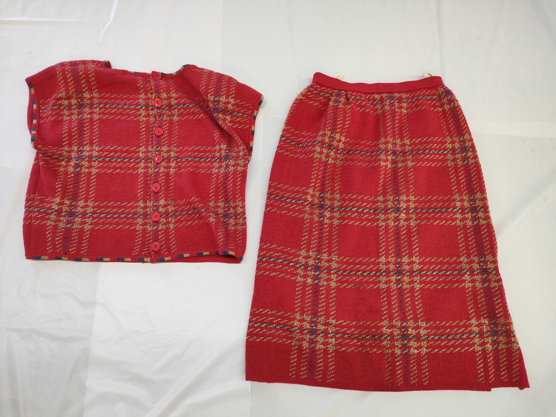 Yves Saint Laurent Chinese-style glitter check set in red, size M. Other apparel.