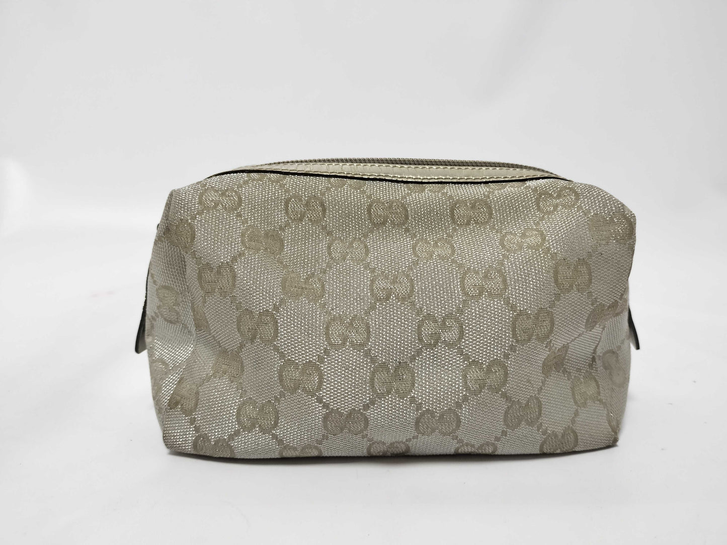 GUCCI GG Canvas Pouch 29595 Silver