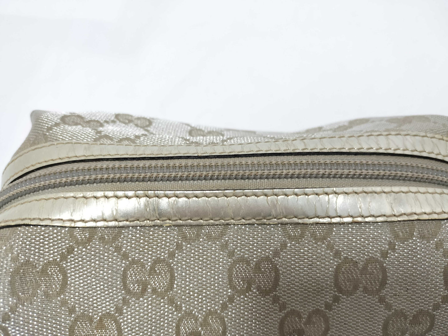 GUCCI GG Canvas Pouch 29595 Silver