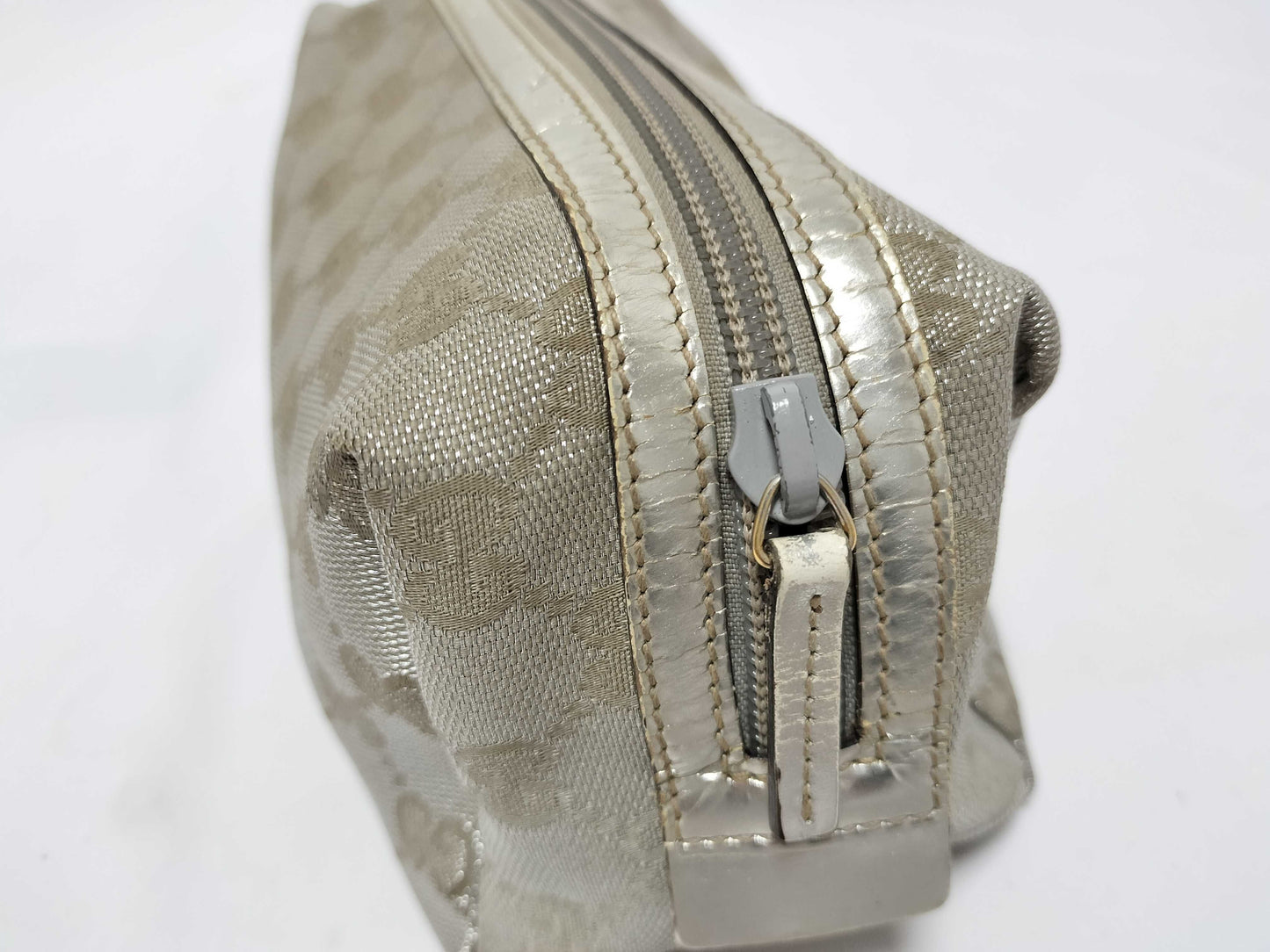 GUCCI GG Canvas Pouch 29595 Silver