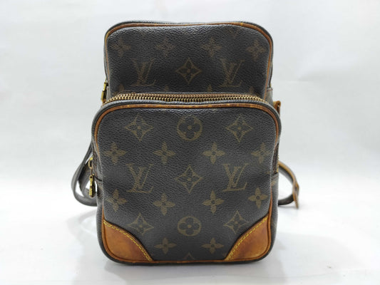 LOUIS VUITTON Monogram Amazon TH1012 Shoulder Bag