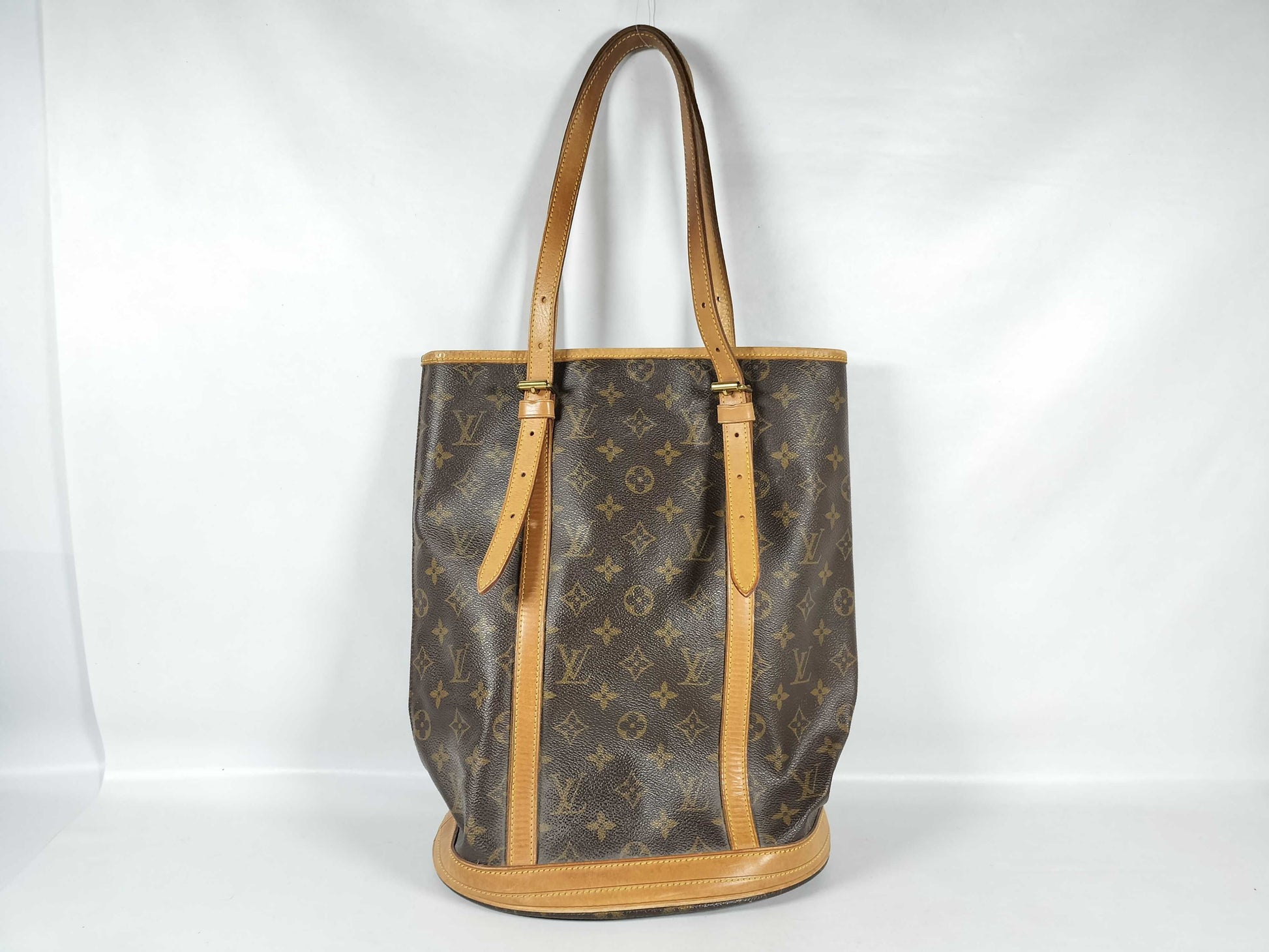 LOUIS VUITTON Monogram M42236 Bucket GM Handbag