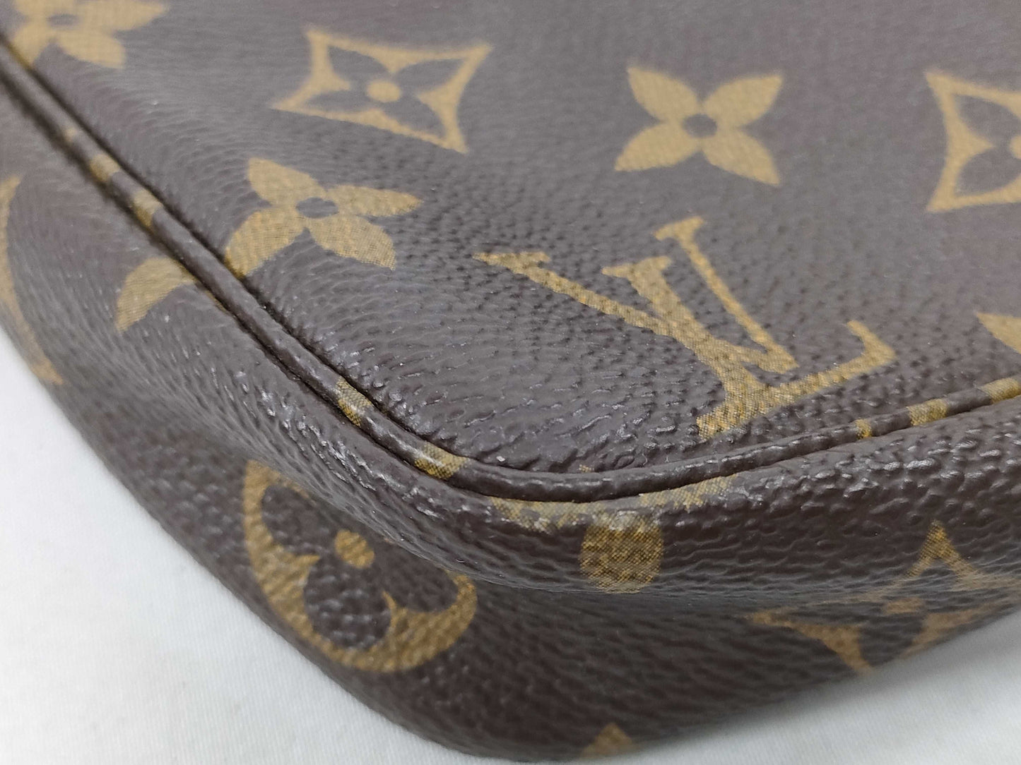 LOUIS VUITTON Monogram M51980 Pochette Accessoires Pouch