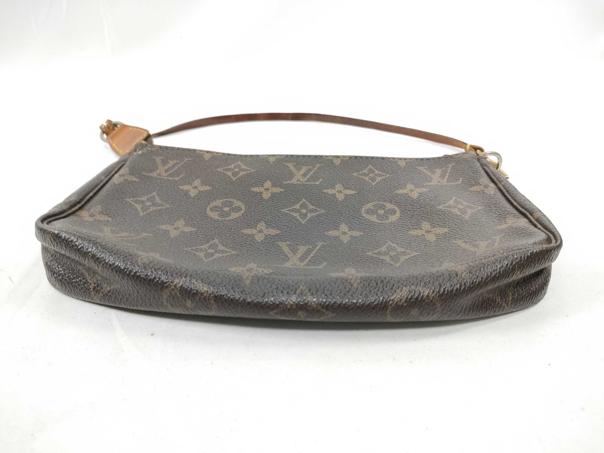 LOUIS VUITTON Monogram M51980 Pochette Accessoires Pouch