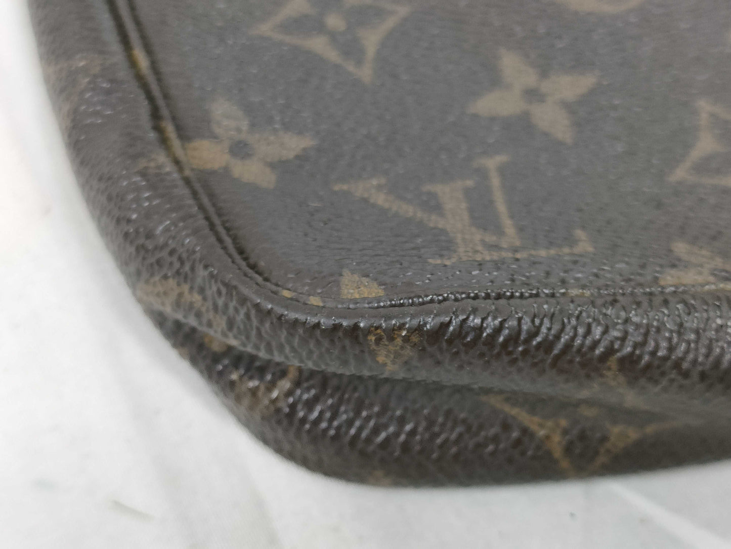LOUIS VUITTON Monogram M51980 Pochette Accessoires Pouch
