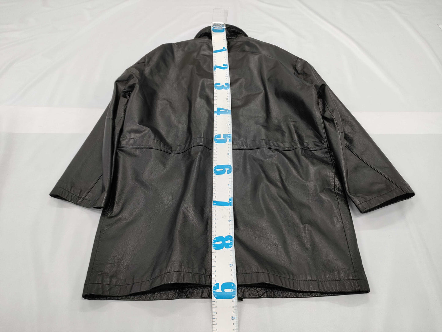 on the world cowhide coat, size L, long coat