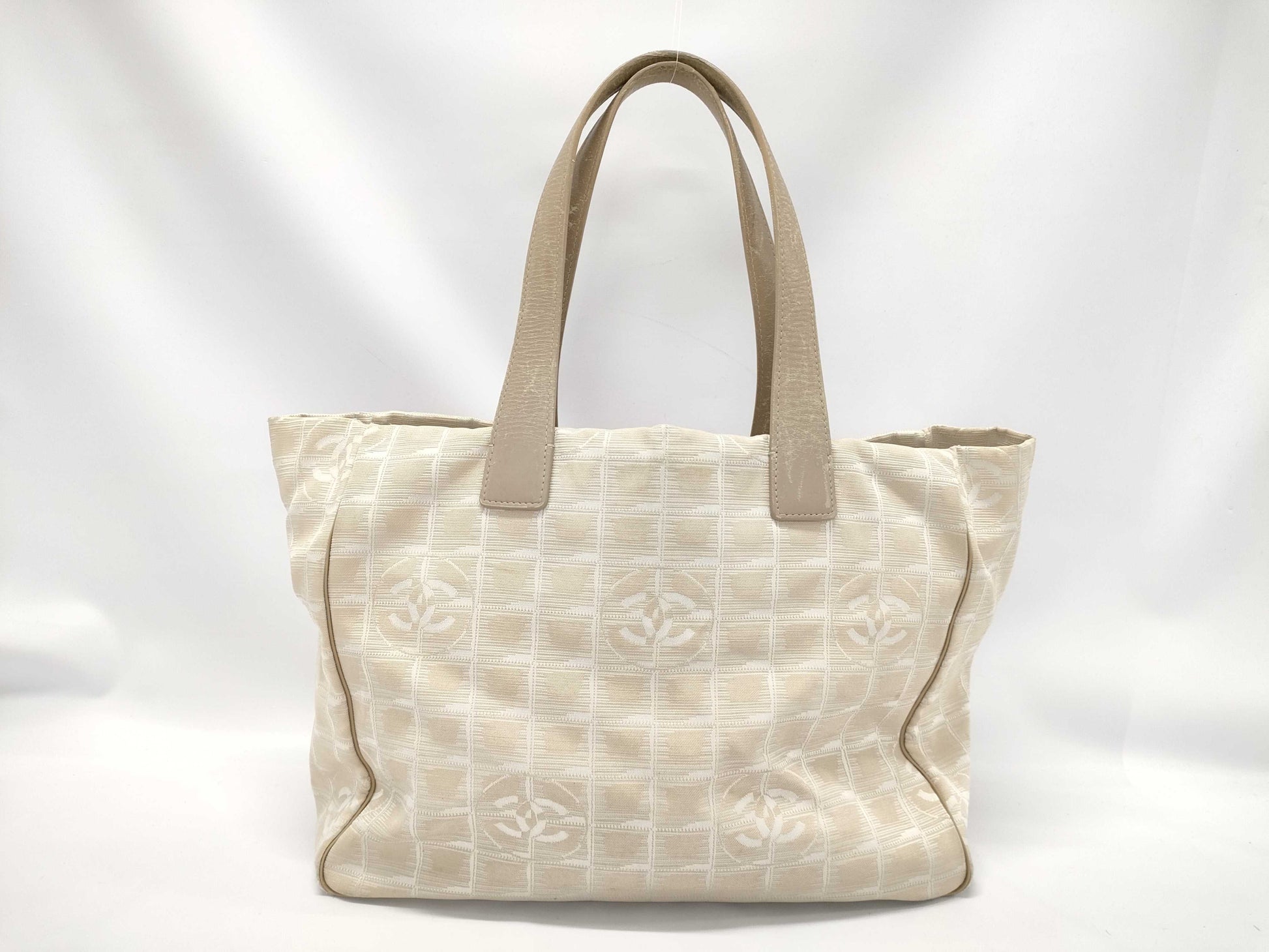 CHANEL New Travel Line Beige 7134722 Tote Bag