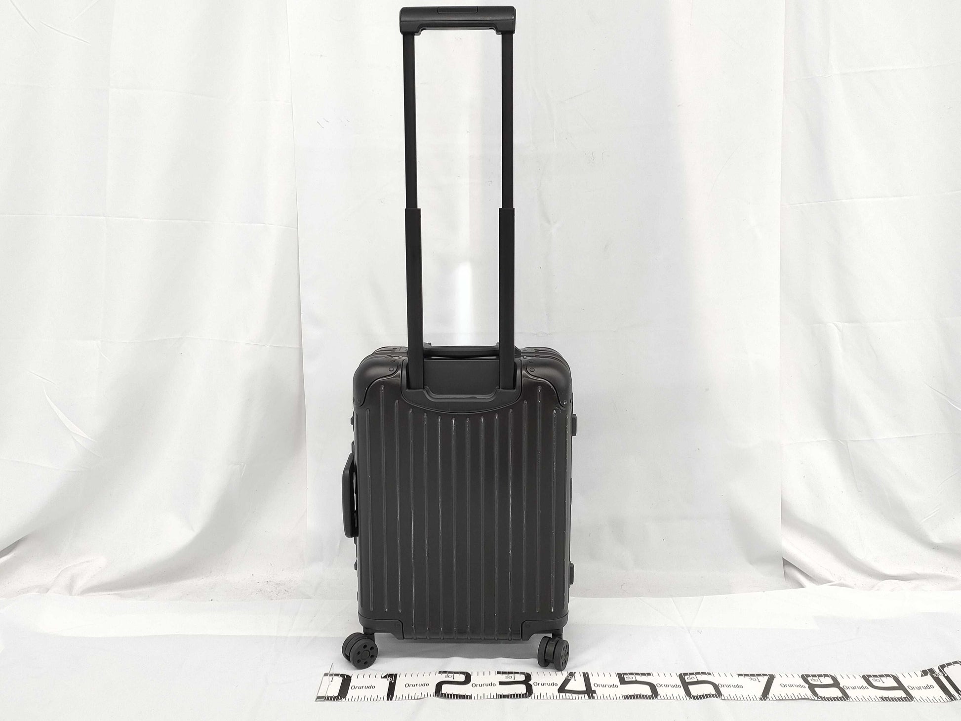 RIMOWA RIMOWA Aluminum Suitcase Black Carry-on Bag
