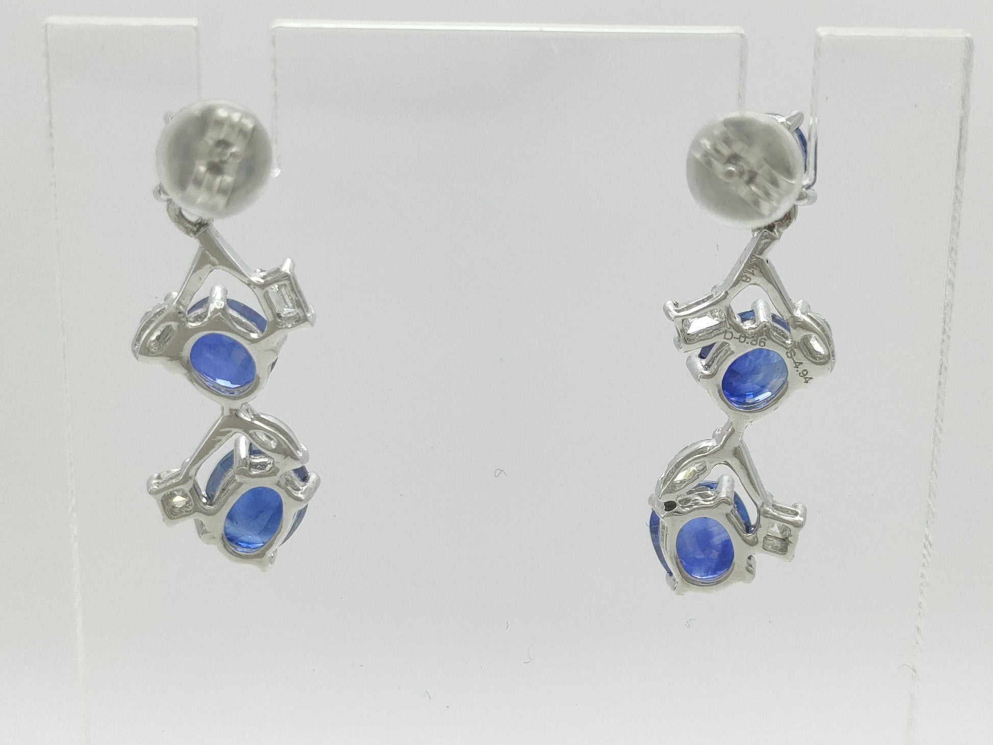 S4.94ct D0.36ct K18 4.9g Earrings 