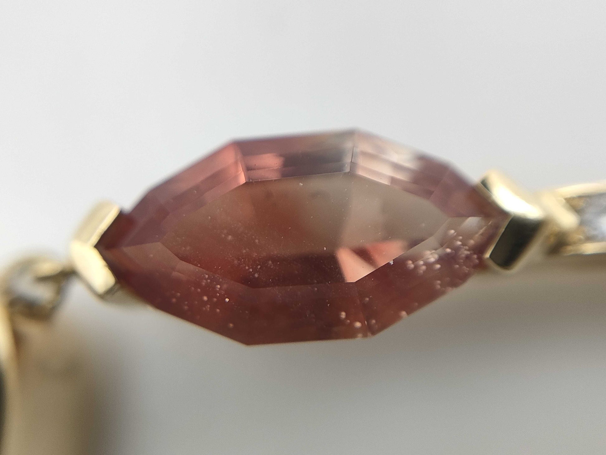 Ammolite 27.49ct Sunstone 1.84ct D0.12ct K18 15.3g Necklace 