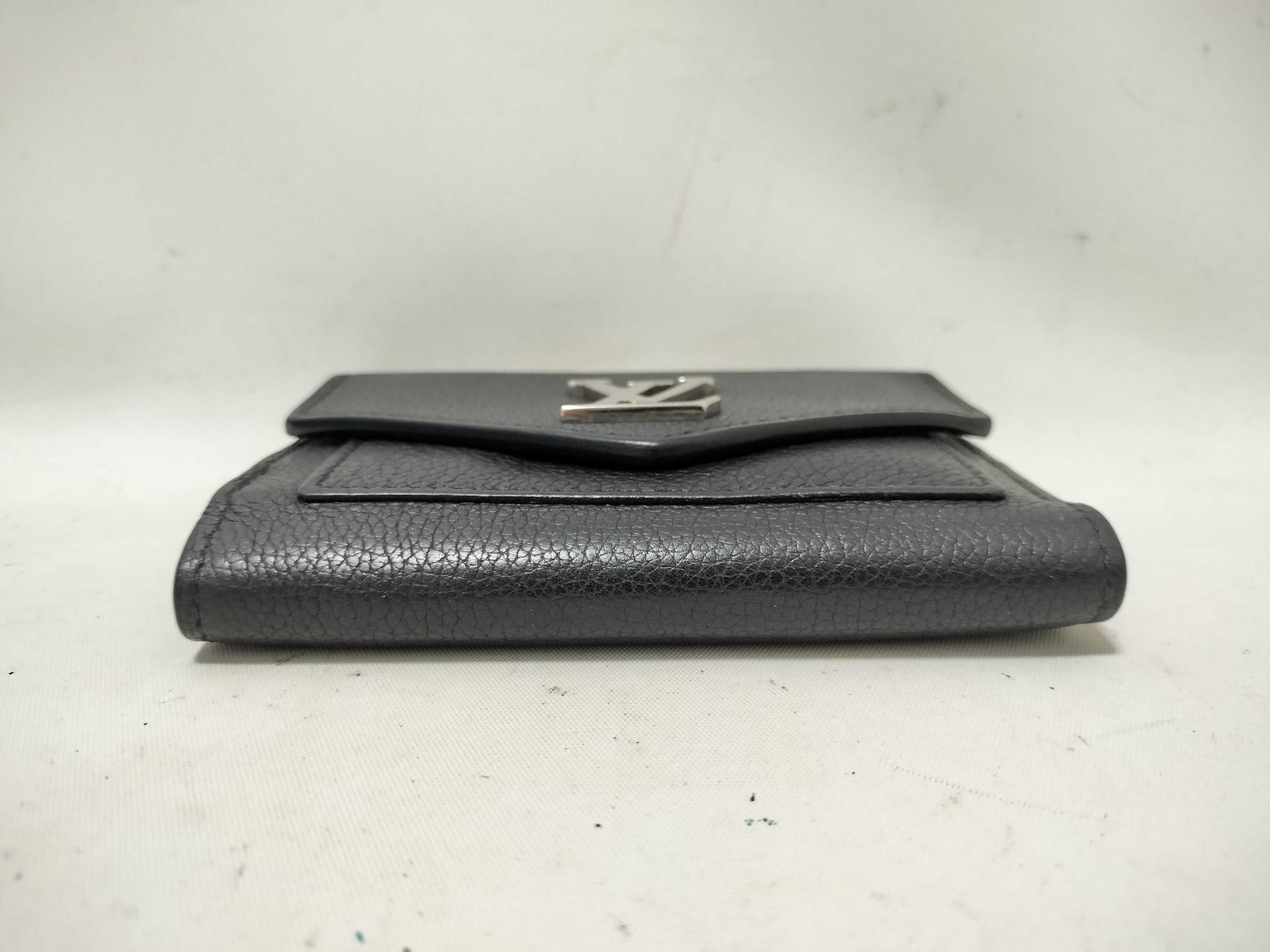 LOUIS VUITTON M62947 Portefeuille My Lock Me Tri-fold Wallet