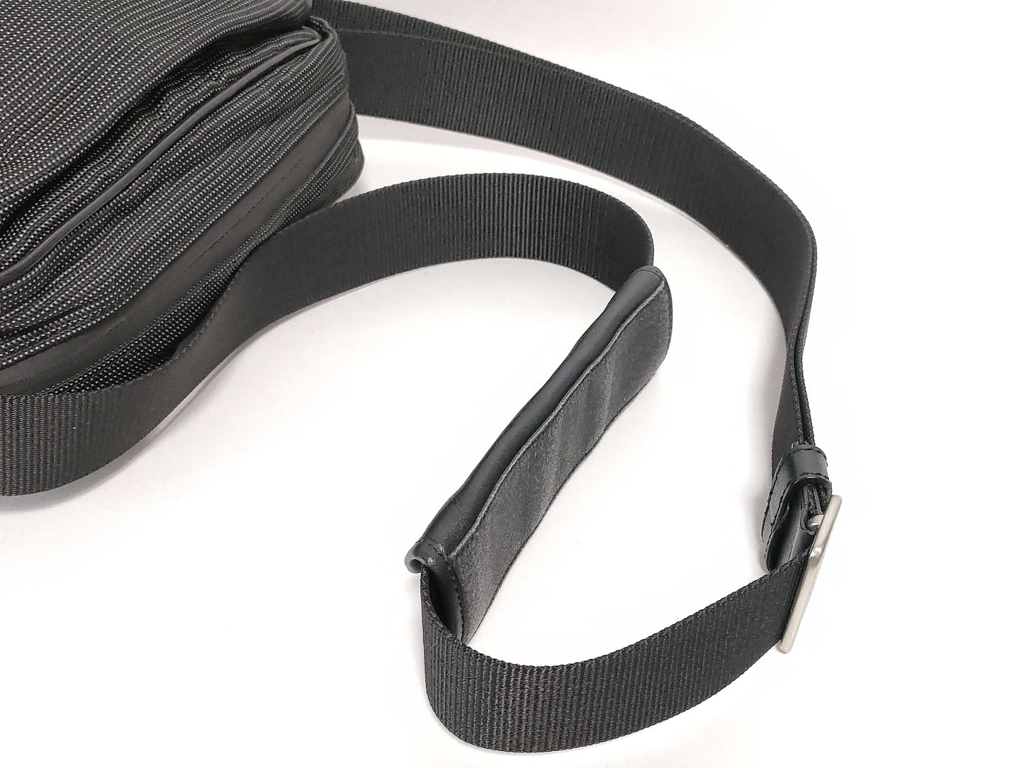 dunhill shoulder bag shoulder bag